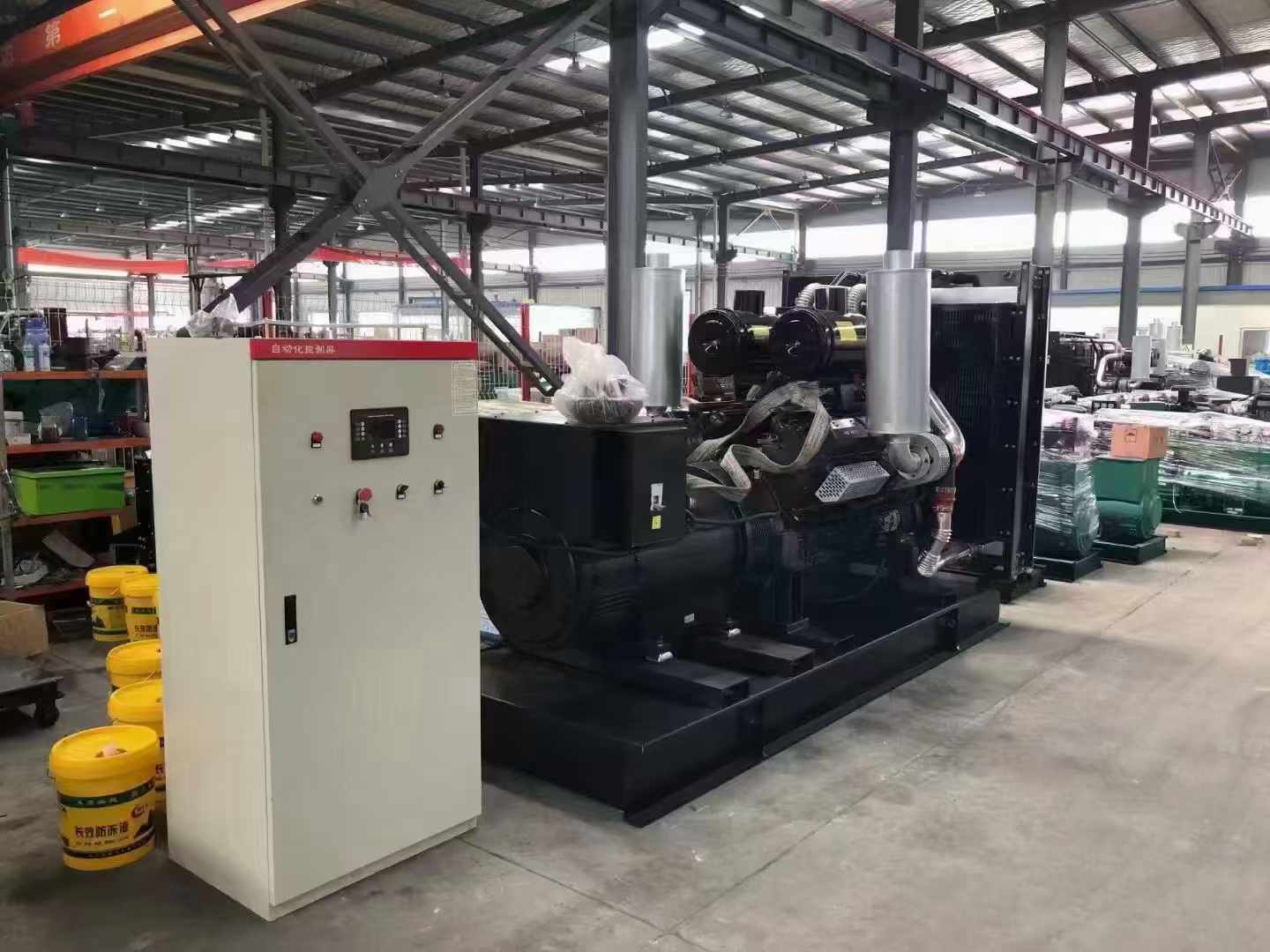 向阳柴油发电机运行时的噪音和振动水平如何?